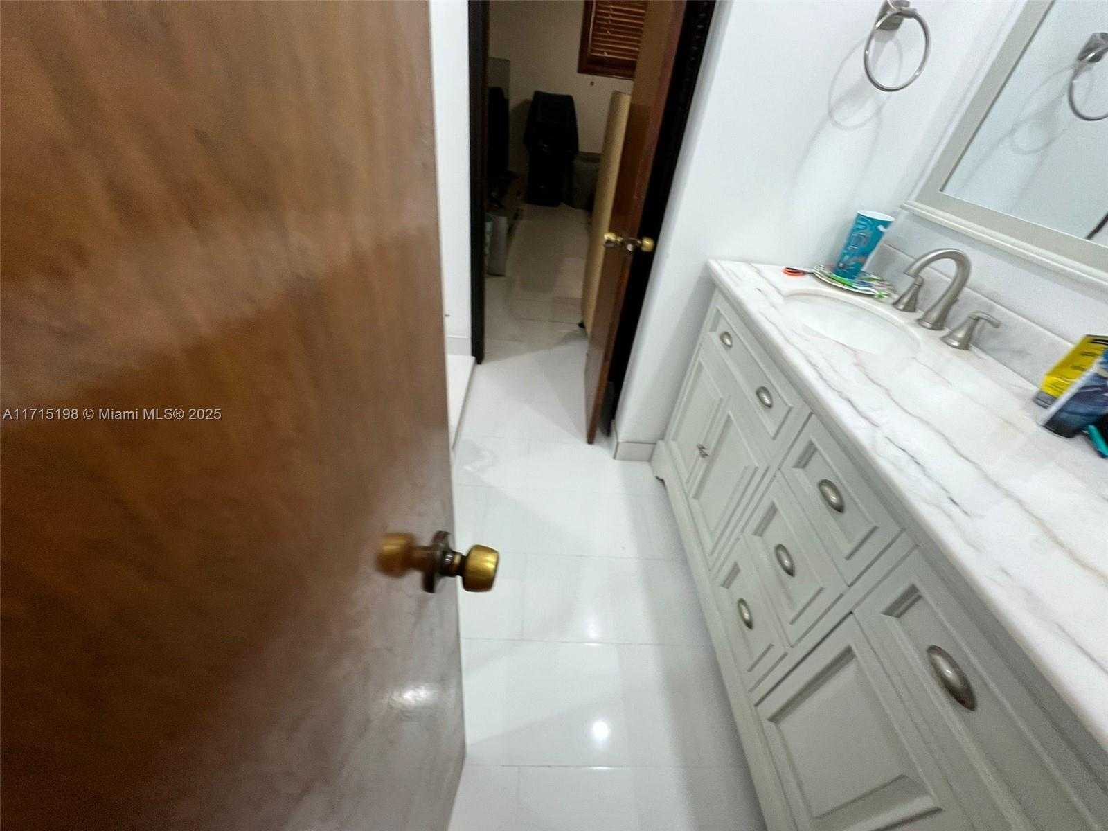 Small Image of 17820 SOUTH WEST 174TH ST, Miami Number 38