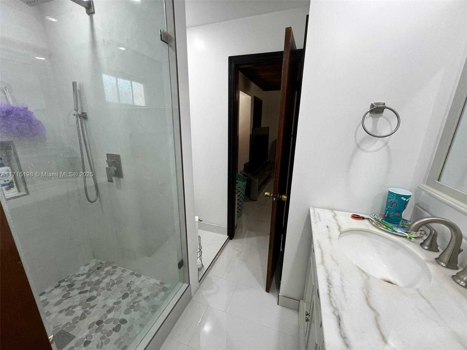 Small Image of 17820 SOUTH WEST 174TH ST, Miami Number 39