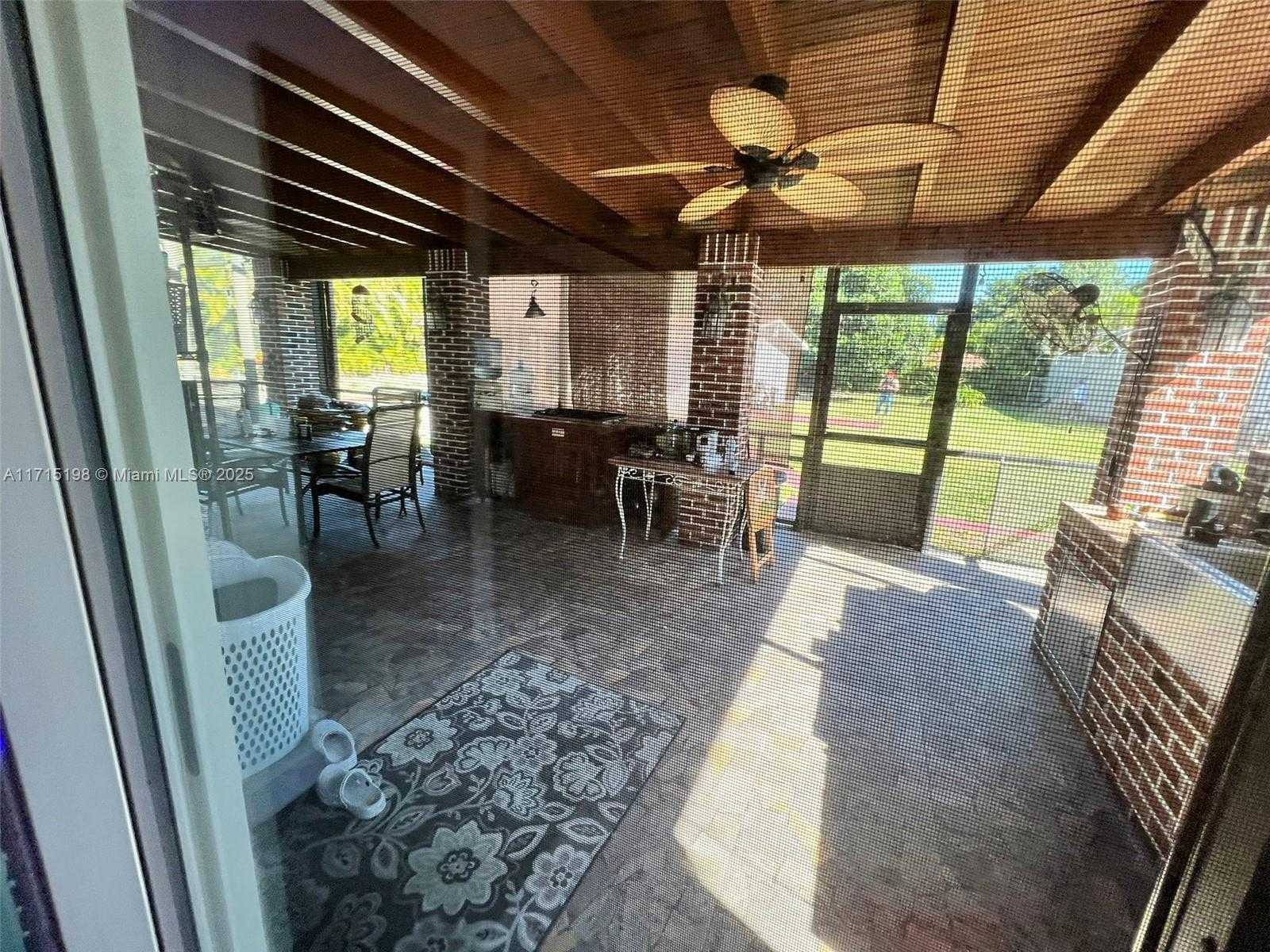 Small Image of 17820 SOUTH WEST 174TH ST, Miami Number 46