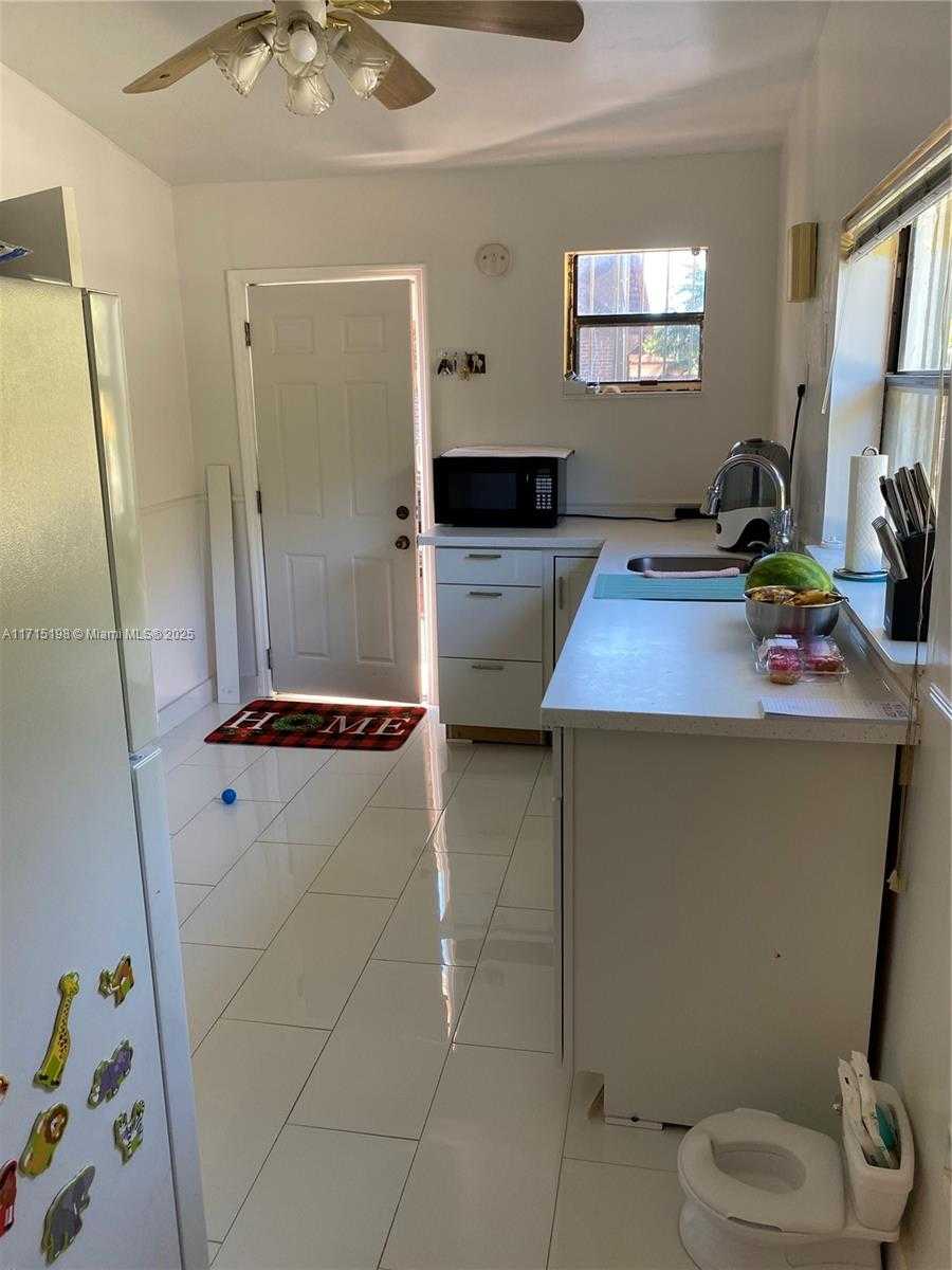 Small Image of 17820 SOUTH WEST 174TH ST, Miami Number 51