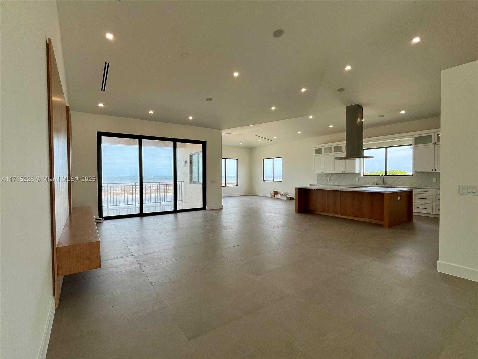 Small Image of 126 SOUTH EAST SUNRISE DR, Marathon Number 10