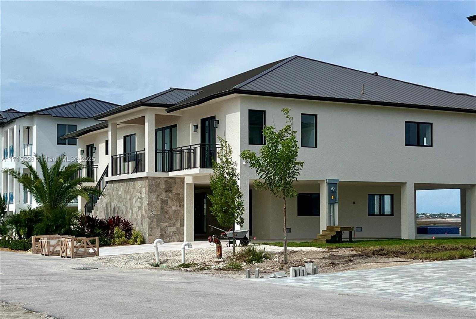 Small Image of 126 SOUTH EAST SUNRISE DR, Marathon Number 2
