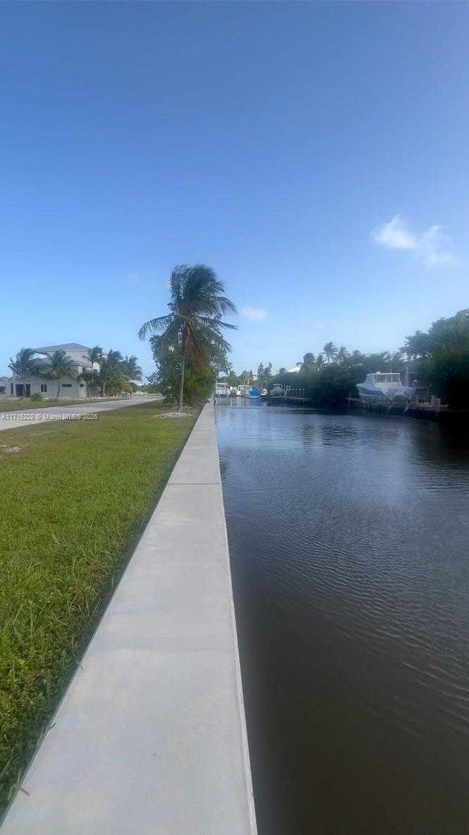 Small Image of 126 SOUTH EAST SUNRISE DR, Marathon Number 26