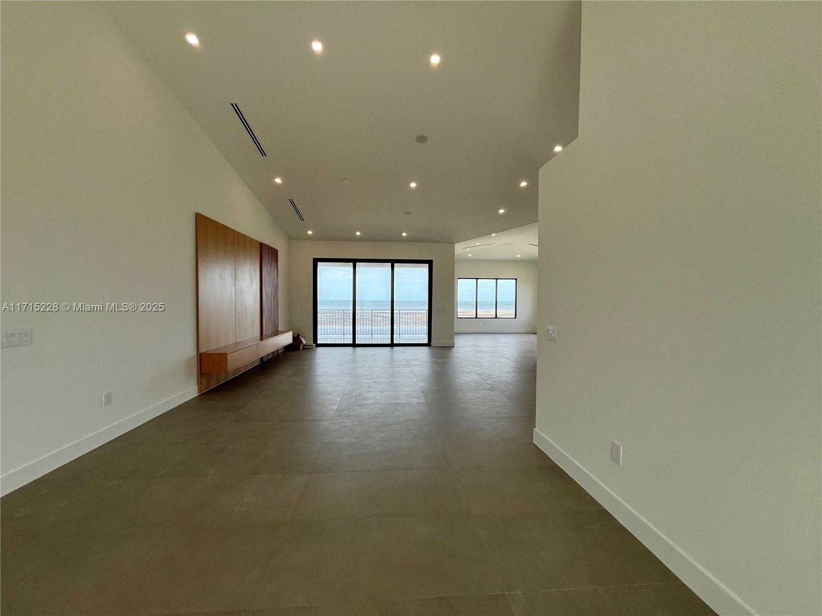 Small Image of 126 SOUTH EAST SUNRISE DR, Marathon Number 9