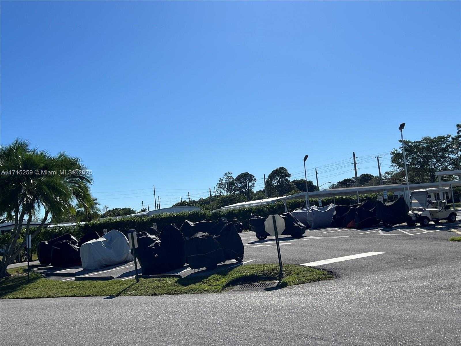 Small Image of 12020 IGUANA BAY, Boynton Beach Number 56