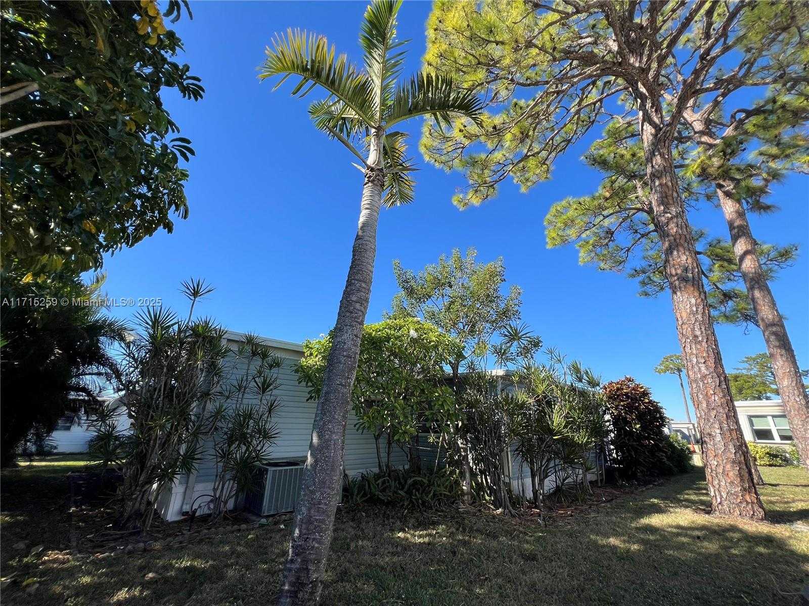 Small Image of 12020 IGUANA BAY, Boynton Beach Number 6