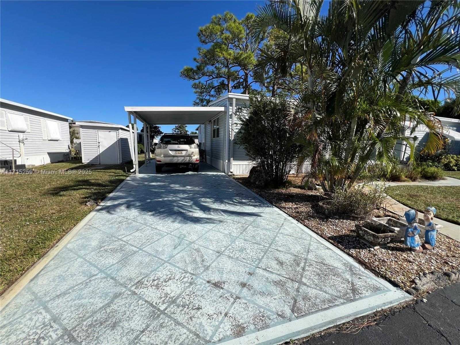 Small Image of 12020 IGUANA BAY, Boynton Beach Number 64