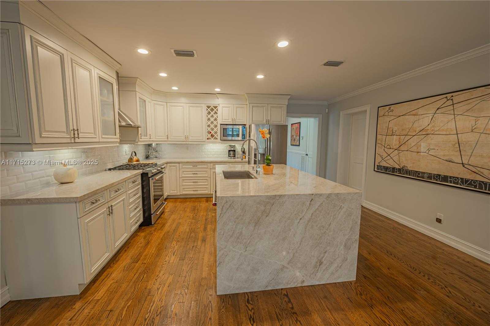 Small Image of 1300 SOUTH WEST 18TH CT, Fort Lauderdale Number 14