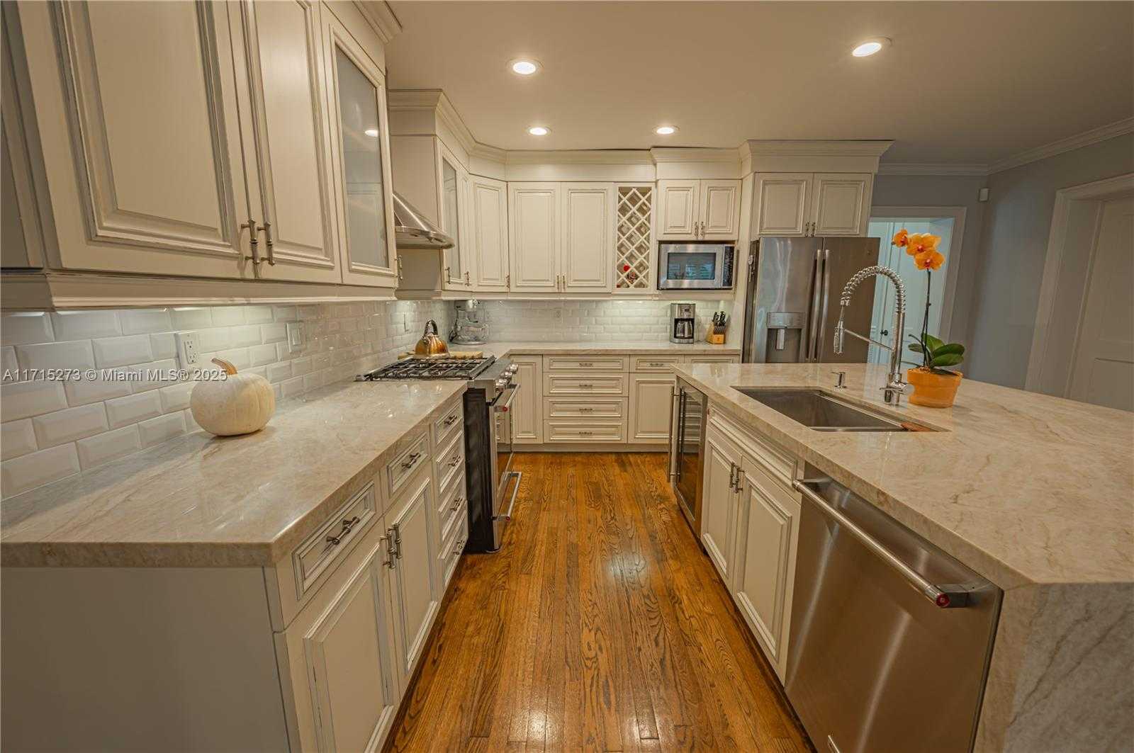 Small Image of 1300 SOUTH WEST 18TH CT, Fort Lauderdale Number 18