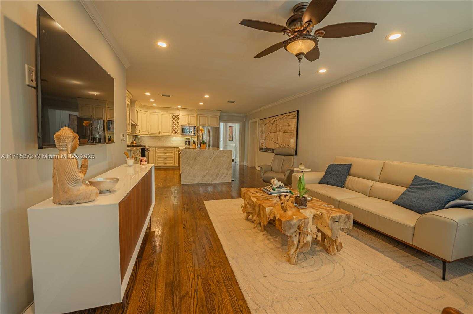 Small Image of 1300 SOUTH WEST 18TH CT, Fort Lauderdale Number 4