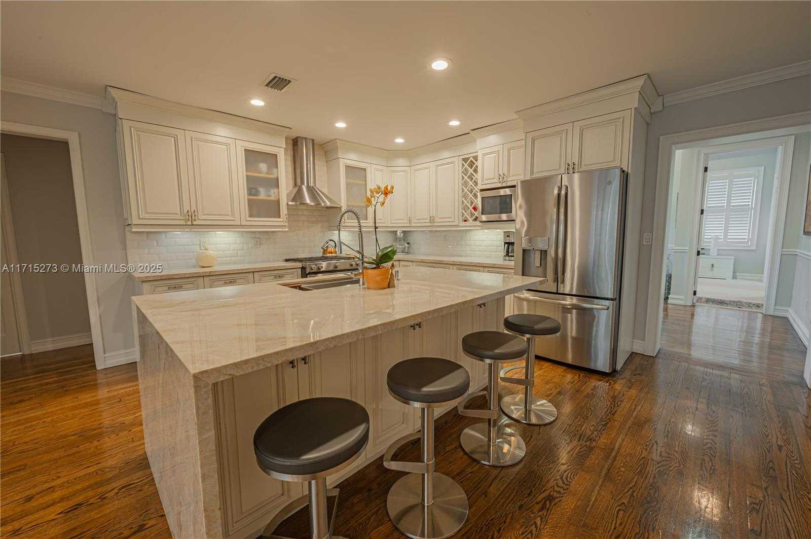 Small Image of 1300 SOUTH WEST 18TH CT, Fort Lauderdale Number 6