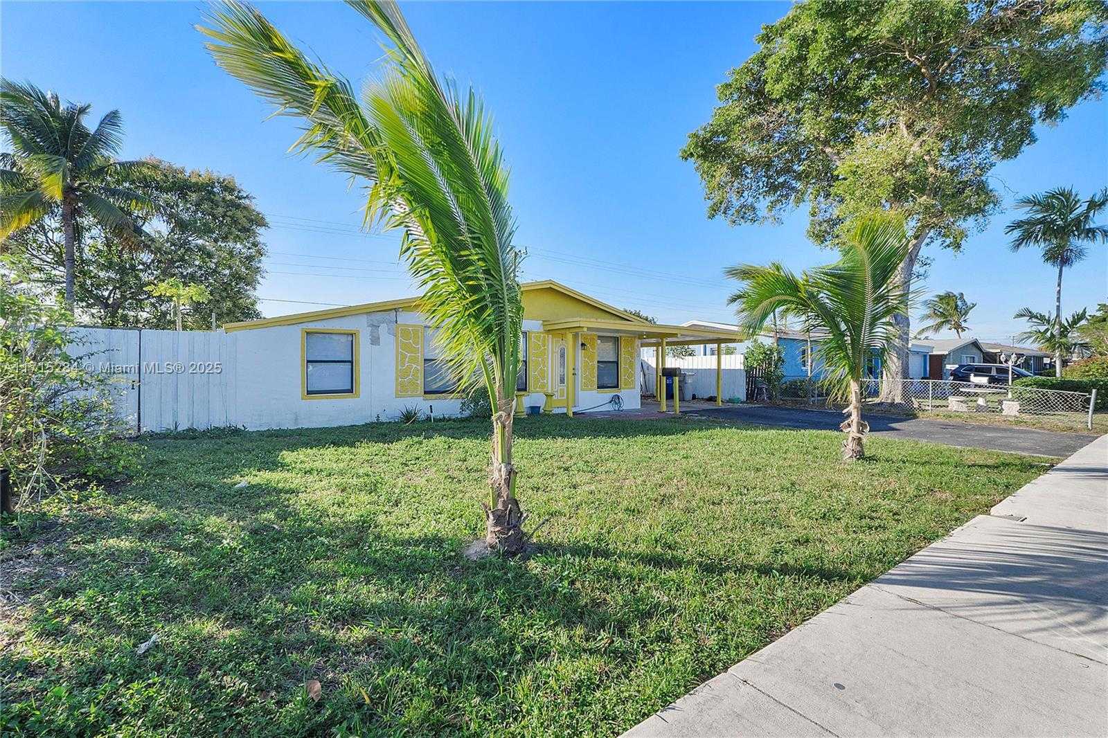 Small Image of 660 NORTH WEST 17TH ST, Pompano Beach Number 3