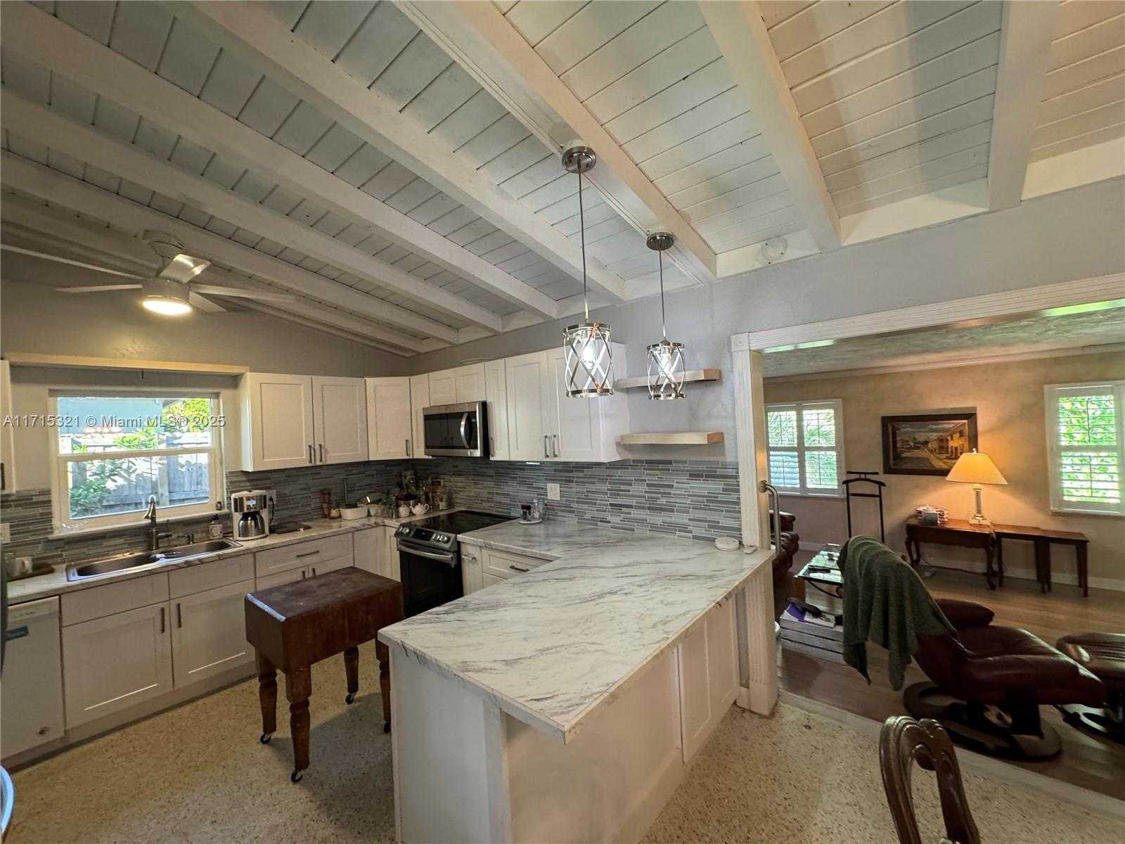 Small Image of 1623 SOUTH WEST 4TH CT, Fort Lauderdale Number 10