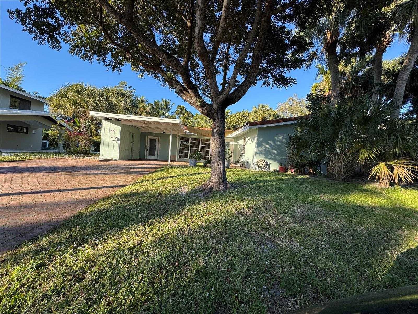 Small Image of 1623 SOUTH WEST 4TH CT, Fort Lauderdale Number 2