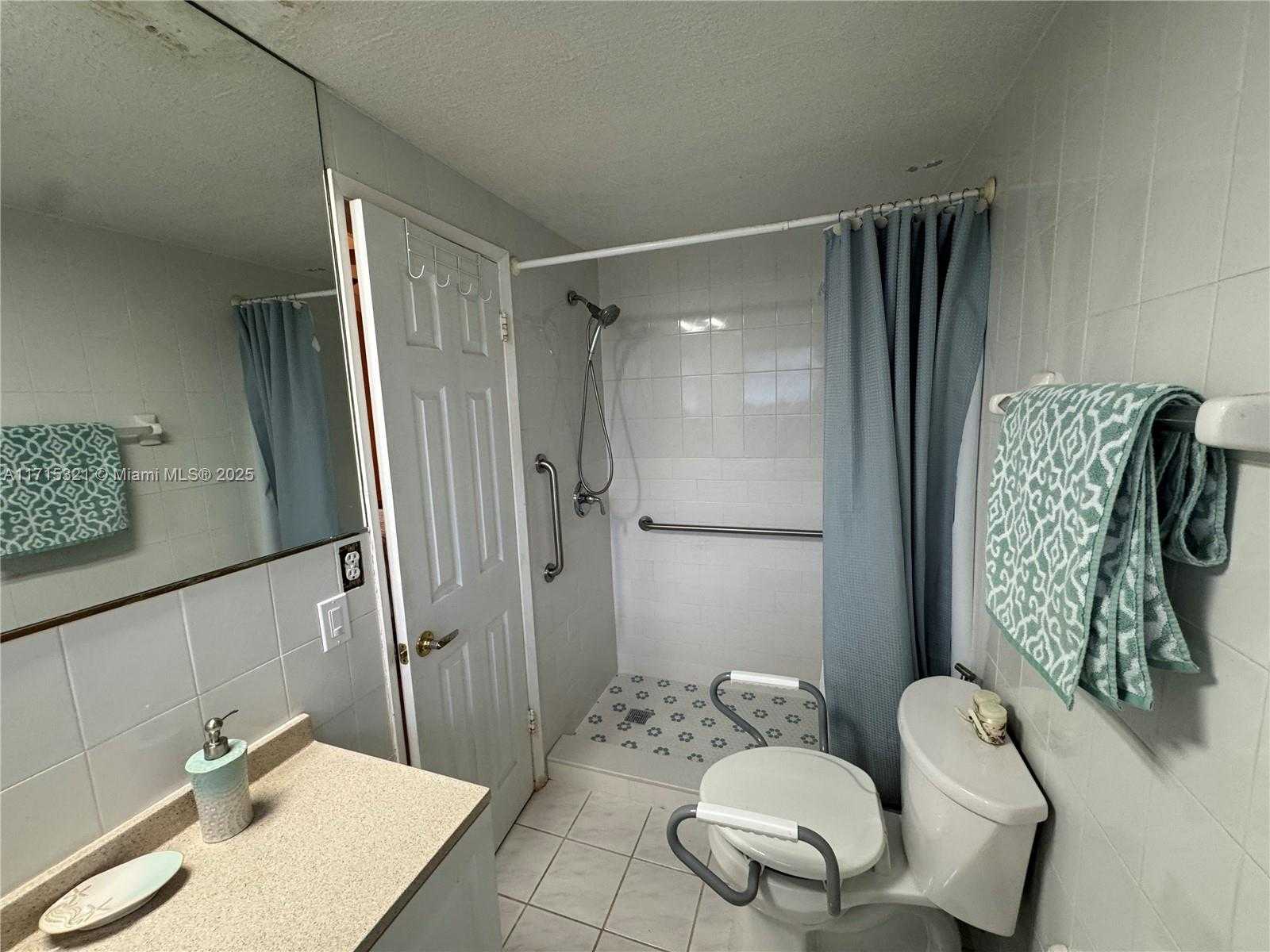 Small Image of 1623 SOUTH WEST 4TH CT, Fort Lauderdale Number 24
