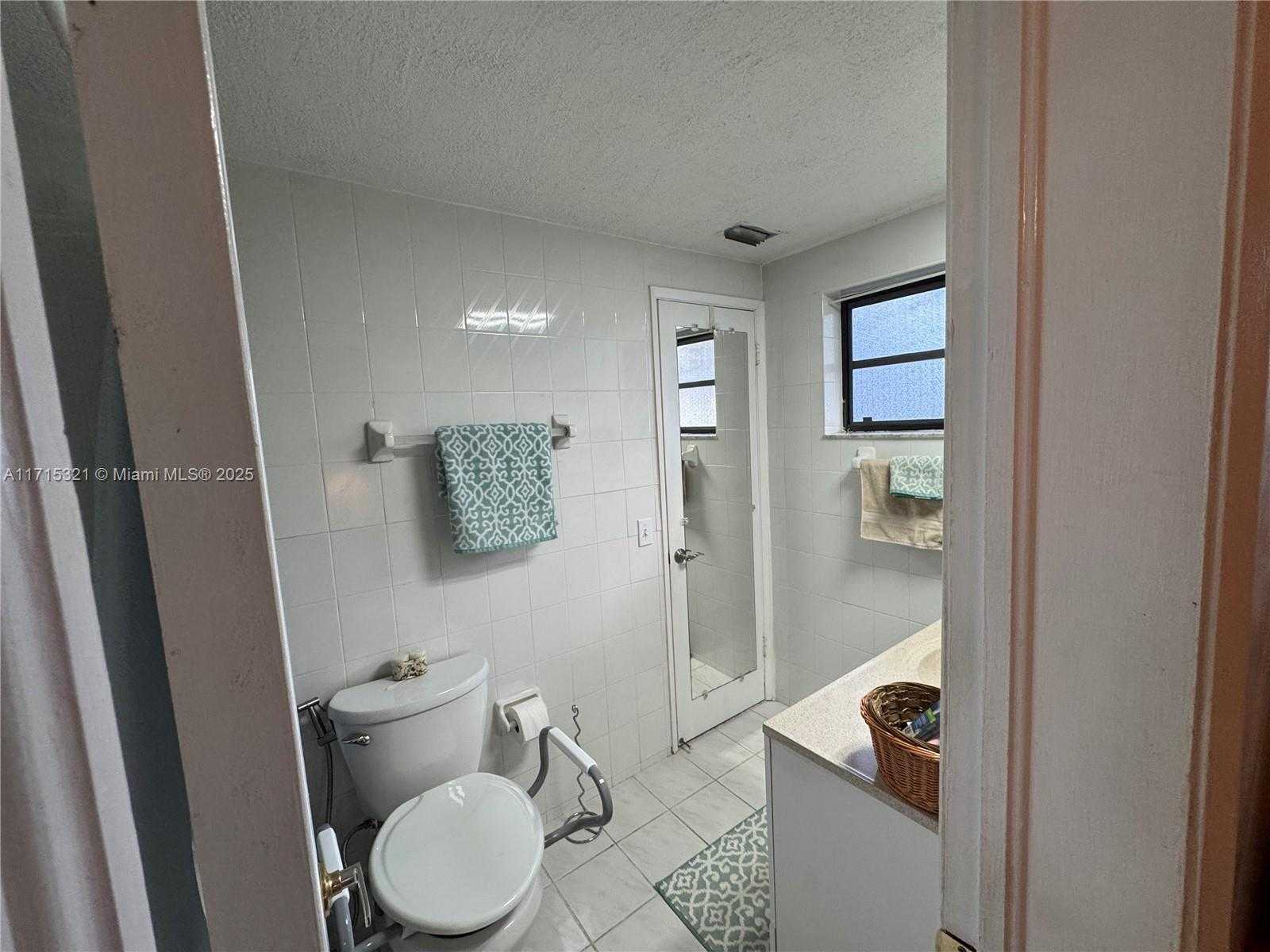 Small Image of 1623 SOUTH WEST 4TH CT, Fort Lauderdale Number 25