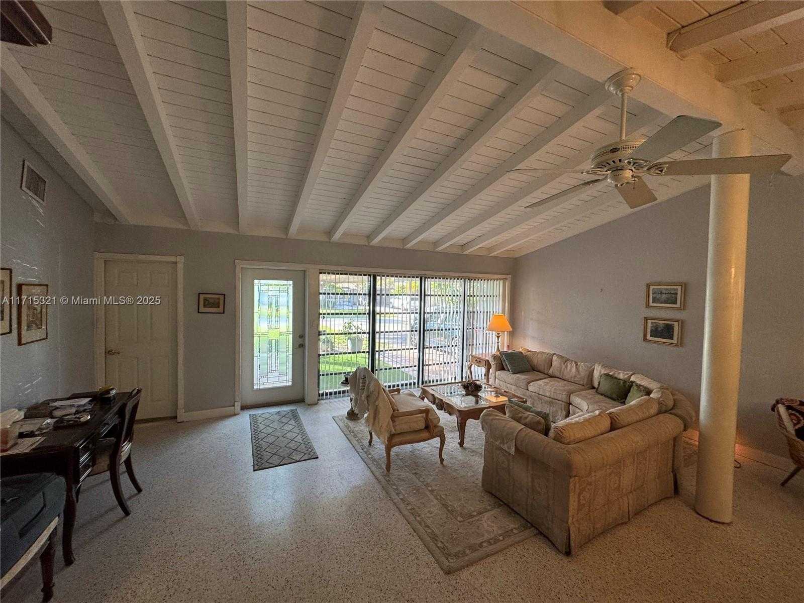 Small Image of 1623 SOUTH WEST 4TH CT, Fort Lauderdale Number 3