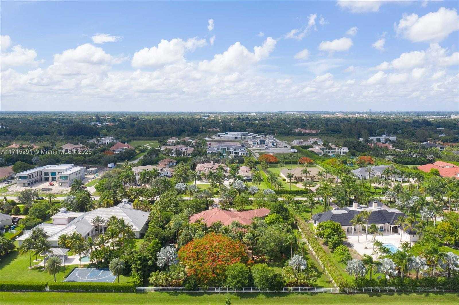 Small Image of 16740 Berkshire Ct, Southwest Ranches, FL 33331, USA Number 14