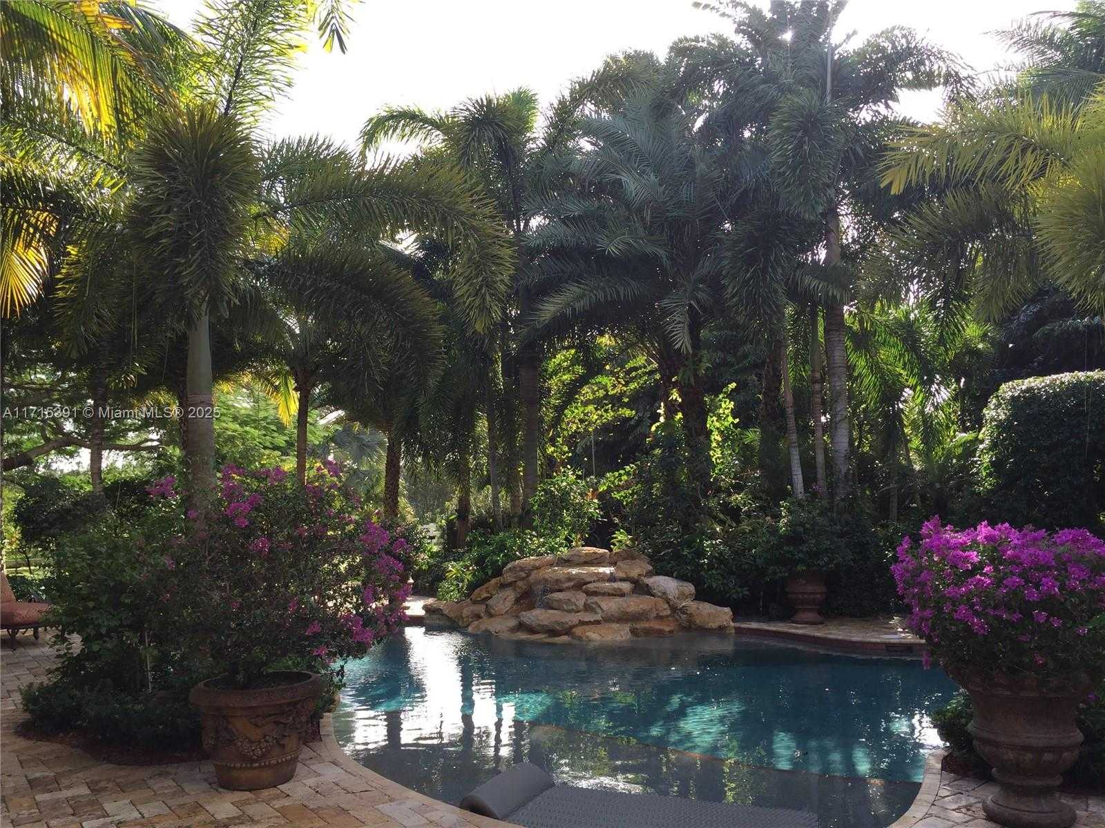 Small Image of 16740 Berkshire Ct, Southwest Ranches, FL 33331, USA Number 15