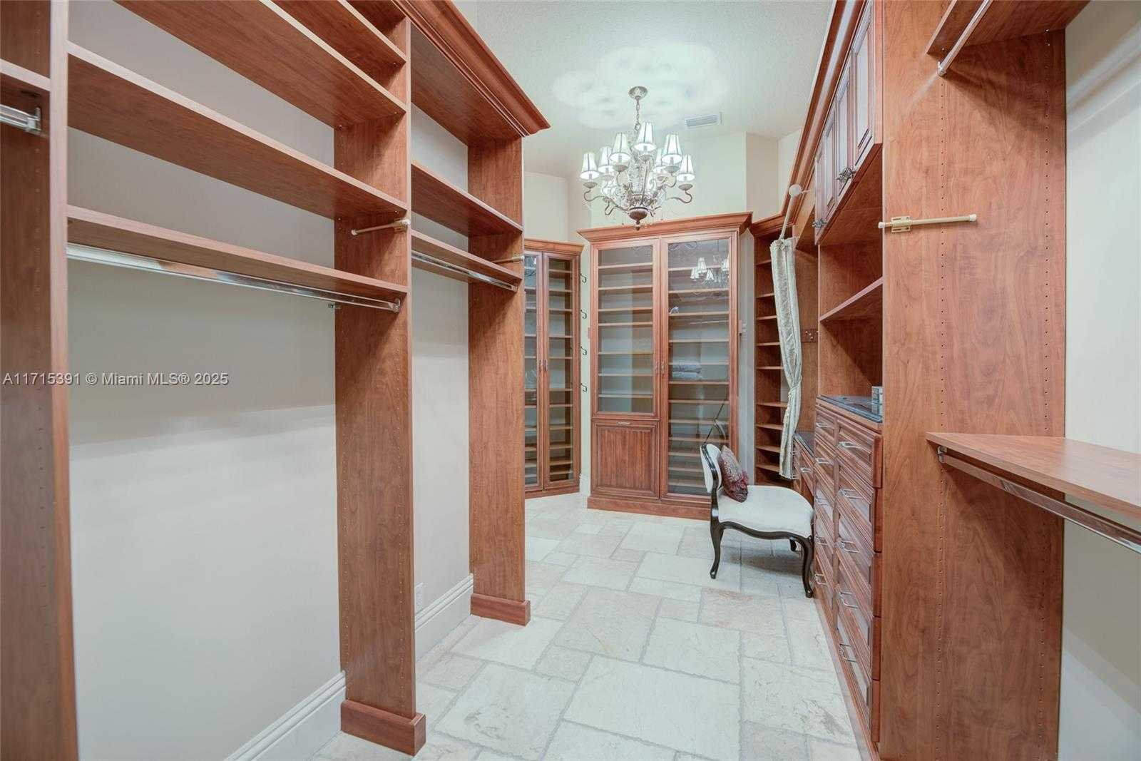 Small Image of 16740 Berkshire Ct, Southwest Ranches, FL 33331, USA Number 40