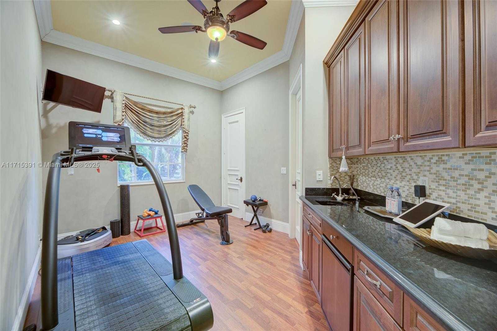 Small Image of 16740 Berkshire Ct, Southwest Ranches, FL 33331, USA Number 41