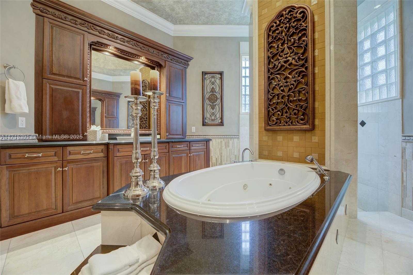 Small Image of 16740 Berkshire Ct, Southwest Ranches, FL 33331, USA Number 43