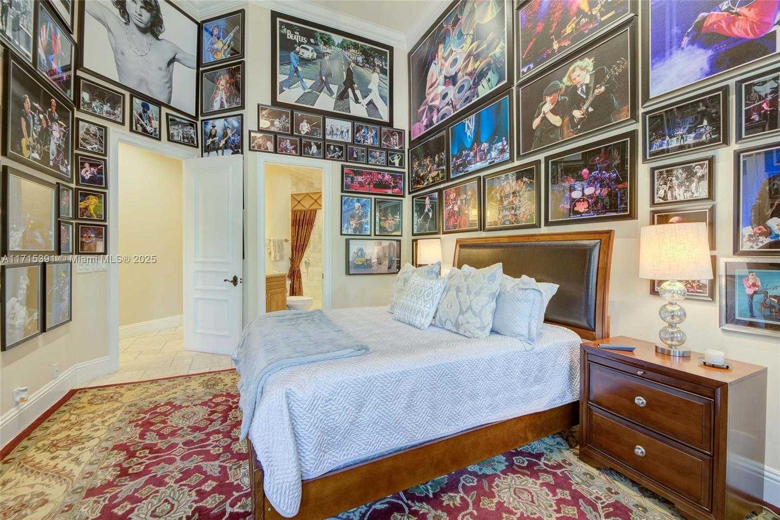 Small Image of 16740 Berkshire Ct, Southwest Ranches, FL 33331, USA Number 51