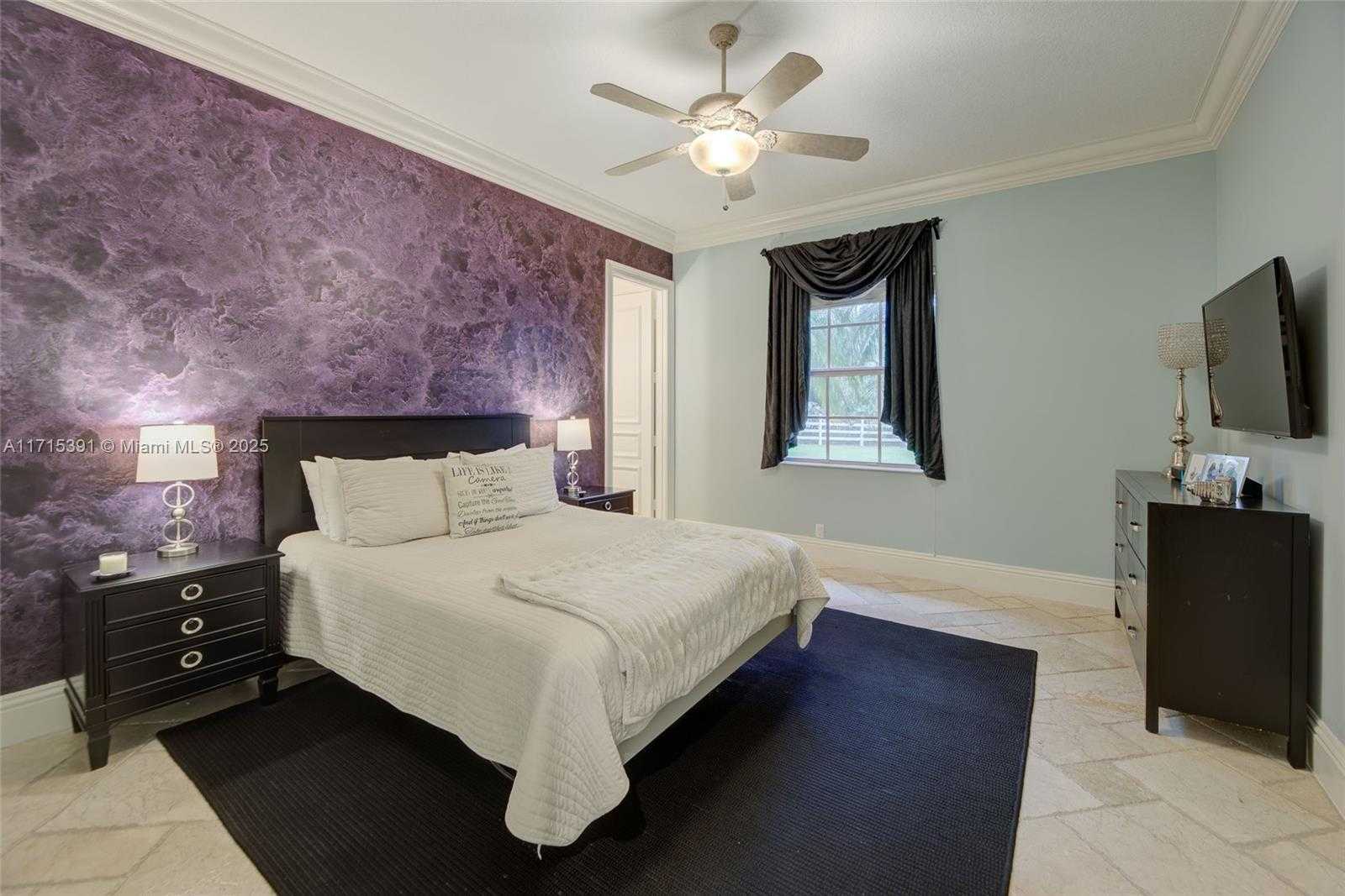 Small Image of 16740 Berkshire Ct, Southwest Ranches, FL 33331, USA Number 57