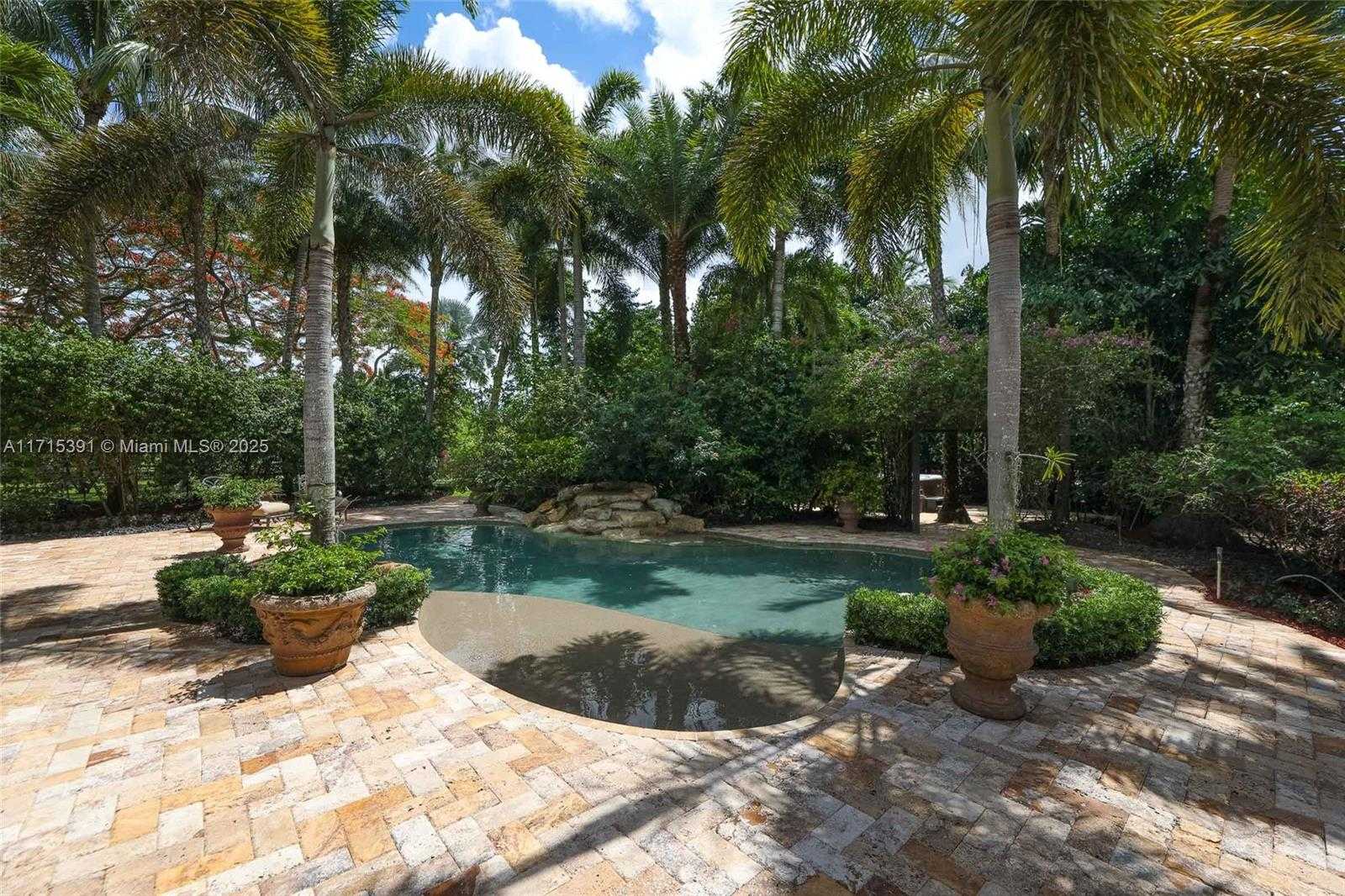 Small Image of 16740 Berkshire Ct, Southwest Ranches, FL 33331, USA Number 69