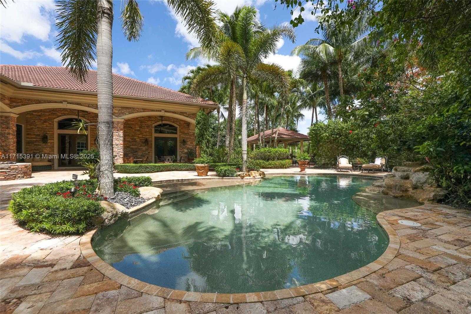 Small Image of 16740 Berkshire Ct, Southwest Ranches, FL 33331, USA Number 71