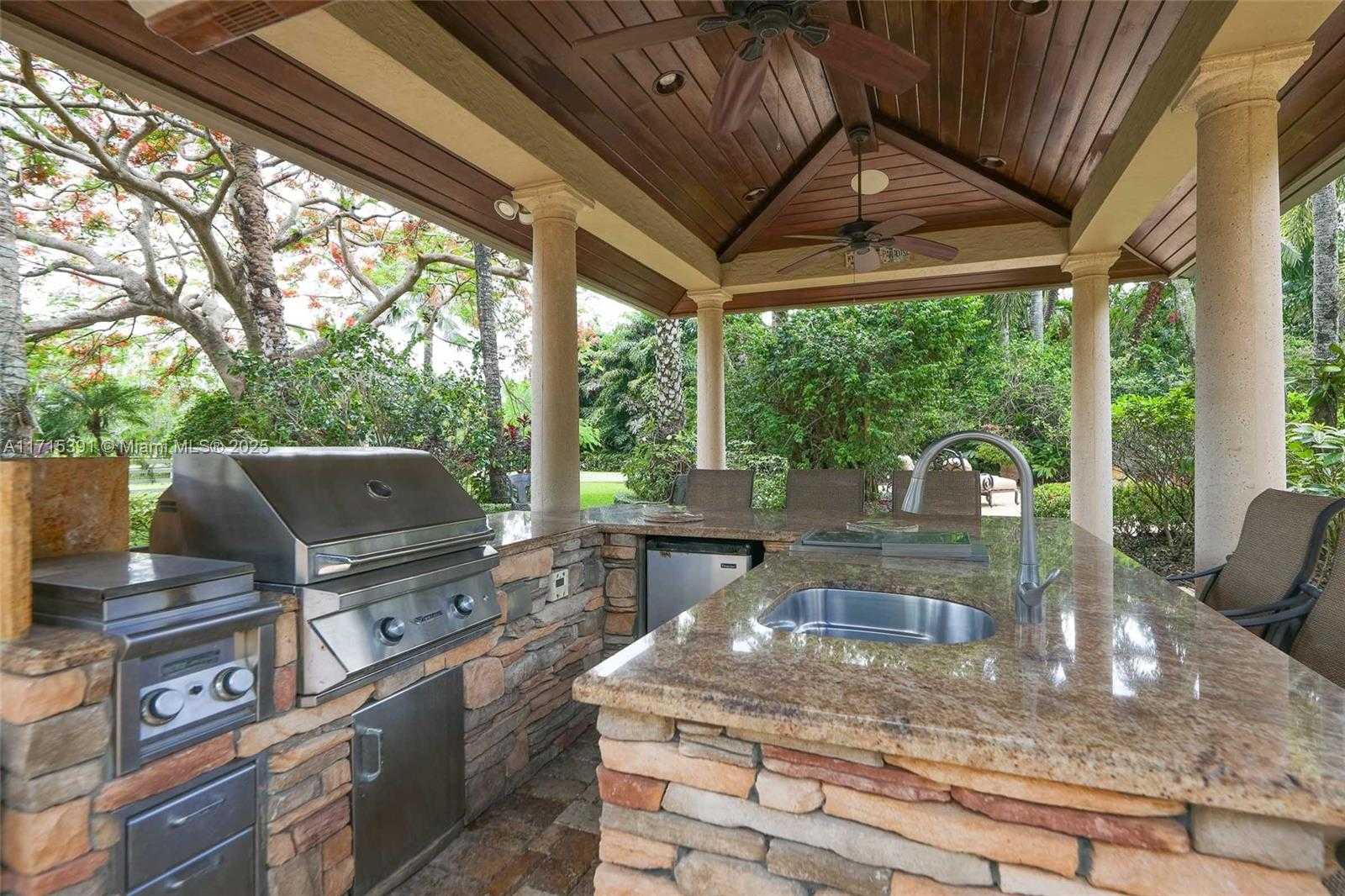 Small Image of 16740 Berkshire Ct, Southwest Ranches, FL 33331, USA Number 75