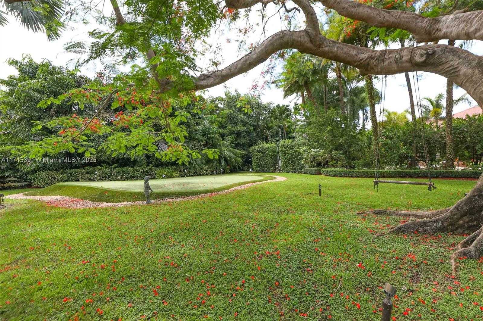 Small Image of 16740 Berkshire Ct, Southwest Ranches, FL 33331, USA Number 78