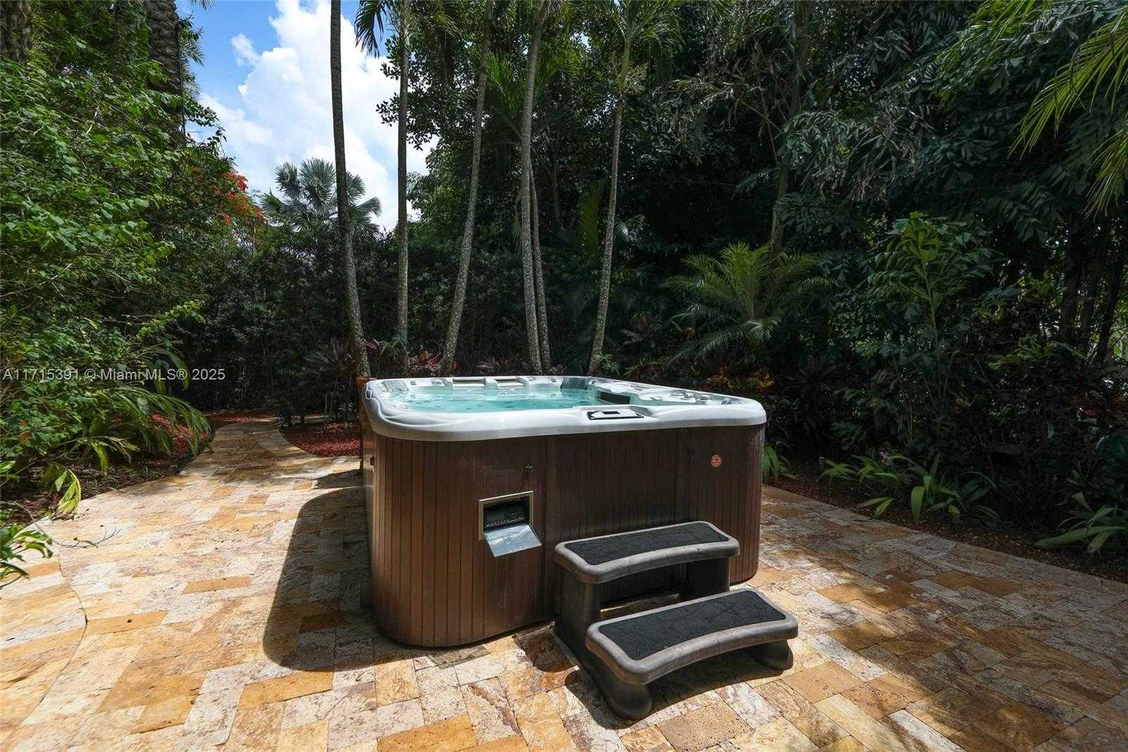 Small Image of 16740 Berkshire Ct, Southwest Ranches, FL 33331, USA Number 82