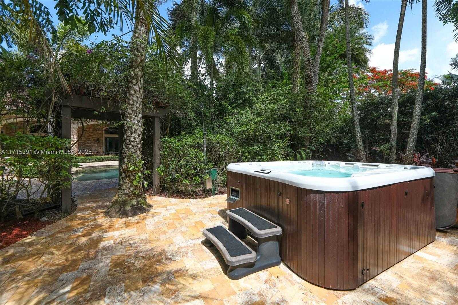 Small Image of 16740 Berkshire Ct, Southwest Ranches, FL 33331, USA Number 83