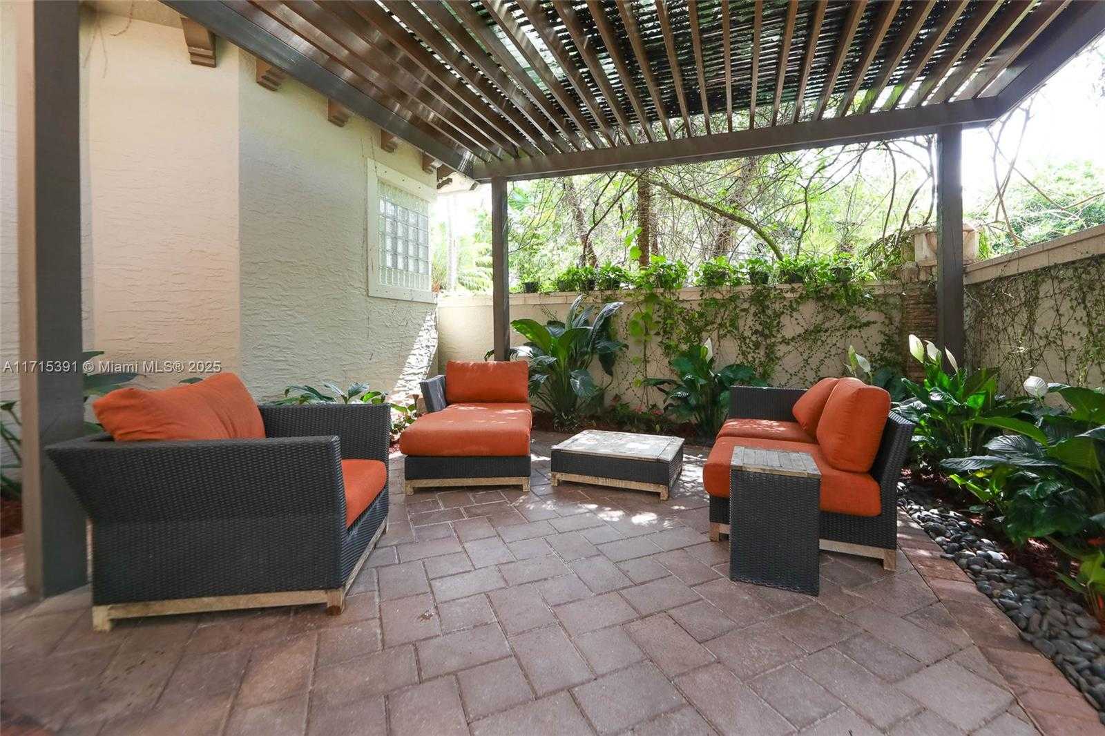 Small Image of 16740 Berkshire Ct, Southwest Ranches, FL 33331, USA Number 90