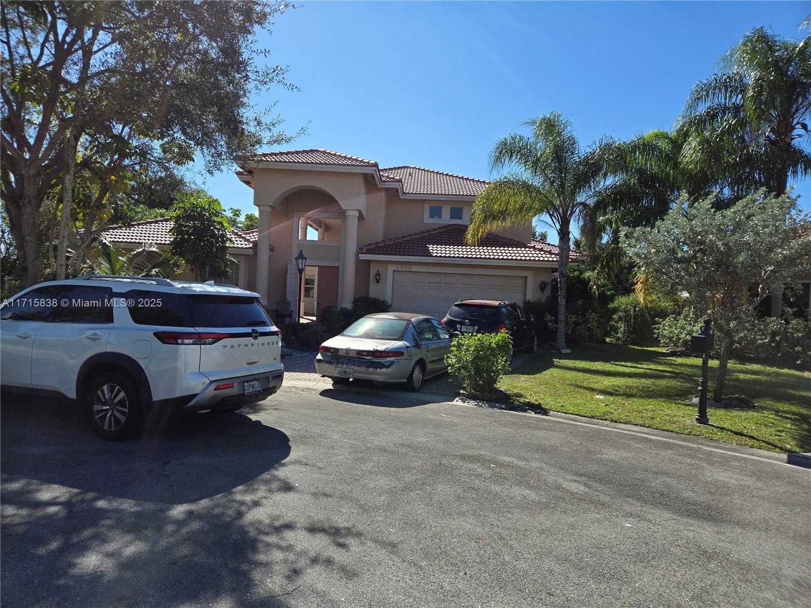 Small Image of 4956 ROTHSCHILD DR, Coral Springs Number 3
