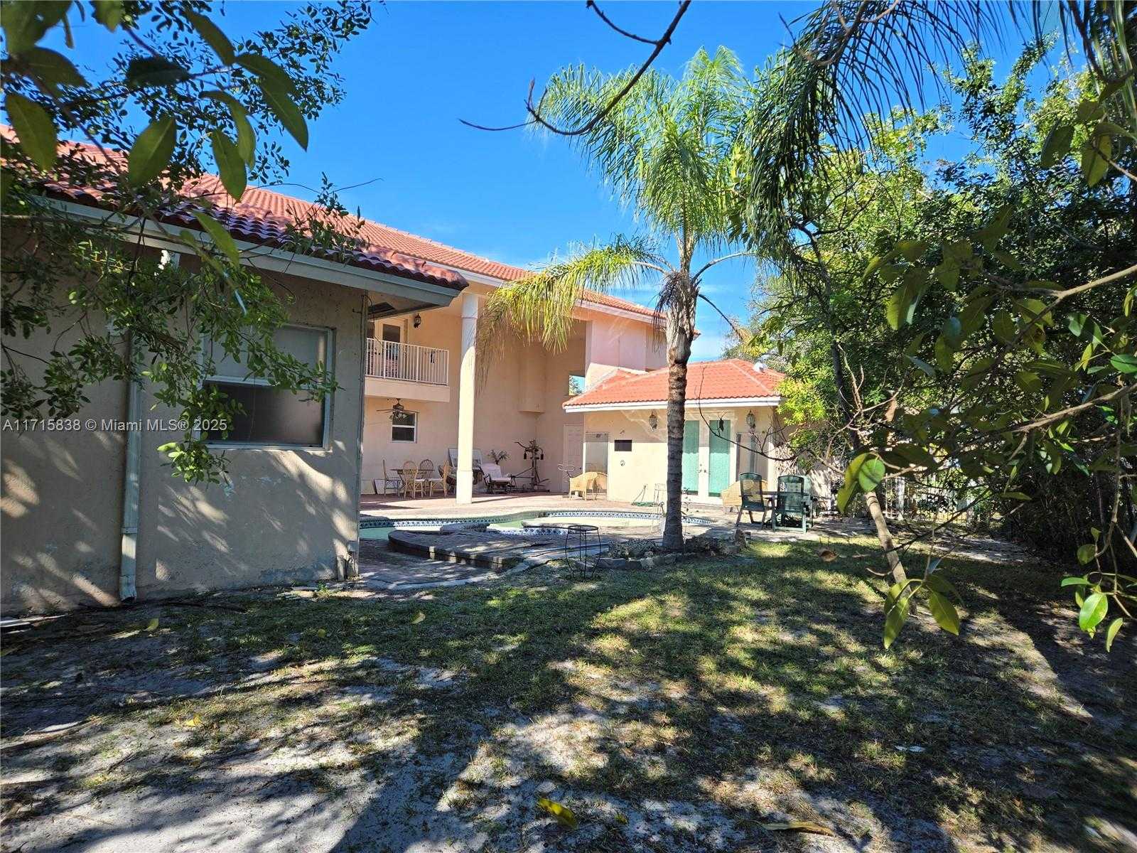Small Image of 4956 ROTHSCHILD DR, Coral Springs Number 8