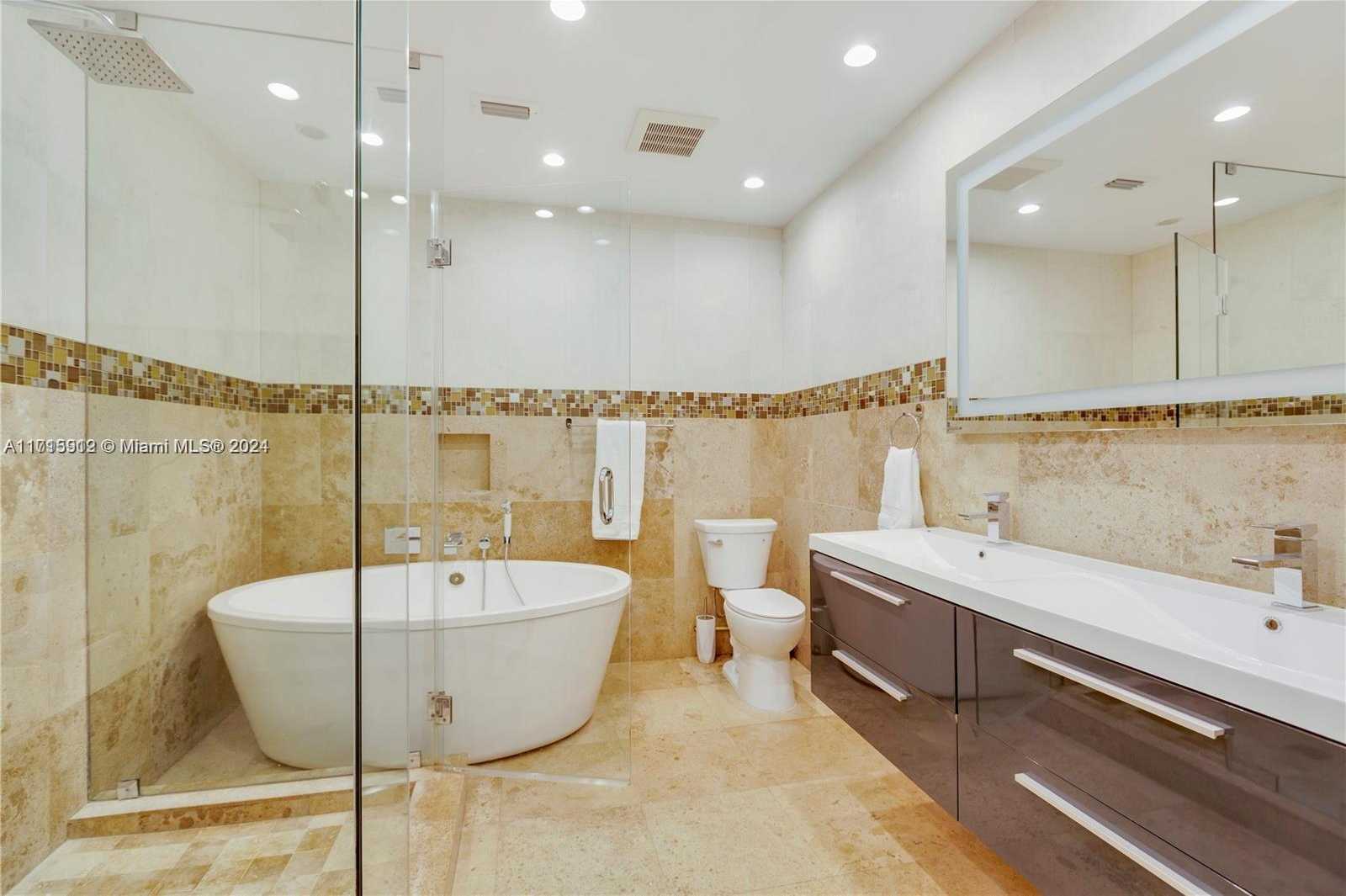 Small Image of 211 190TH ST, Sunny Isles Beach Number 20