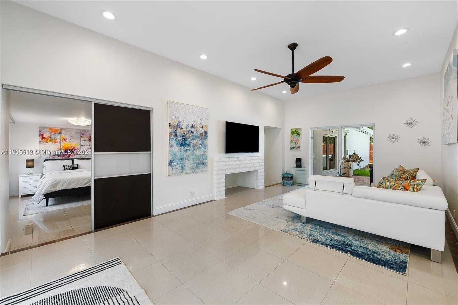 Small Image of 211 190TH ST, Sunny Isles Beach Number 5