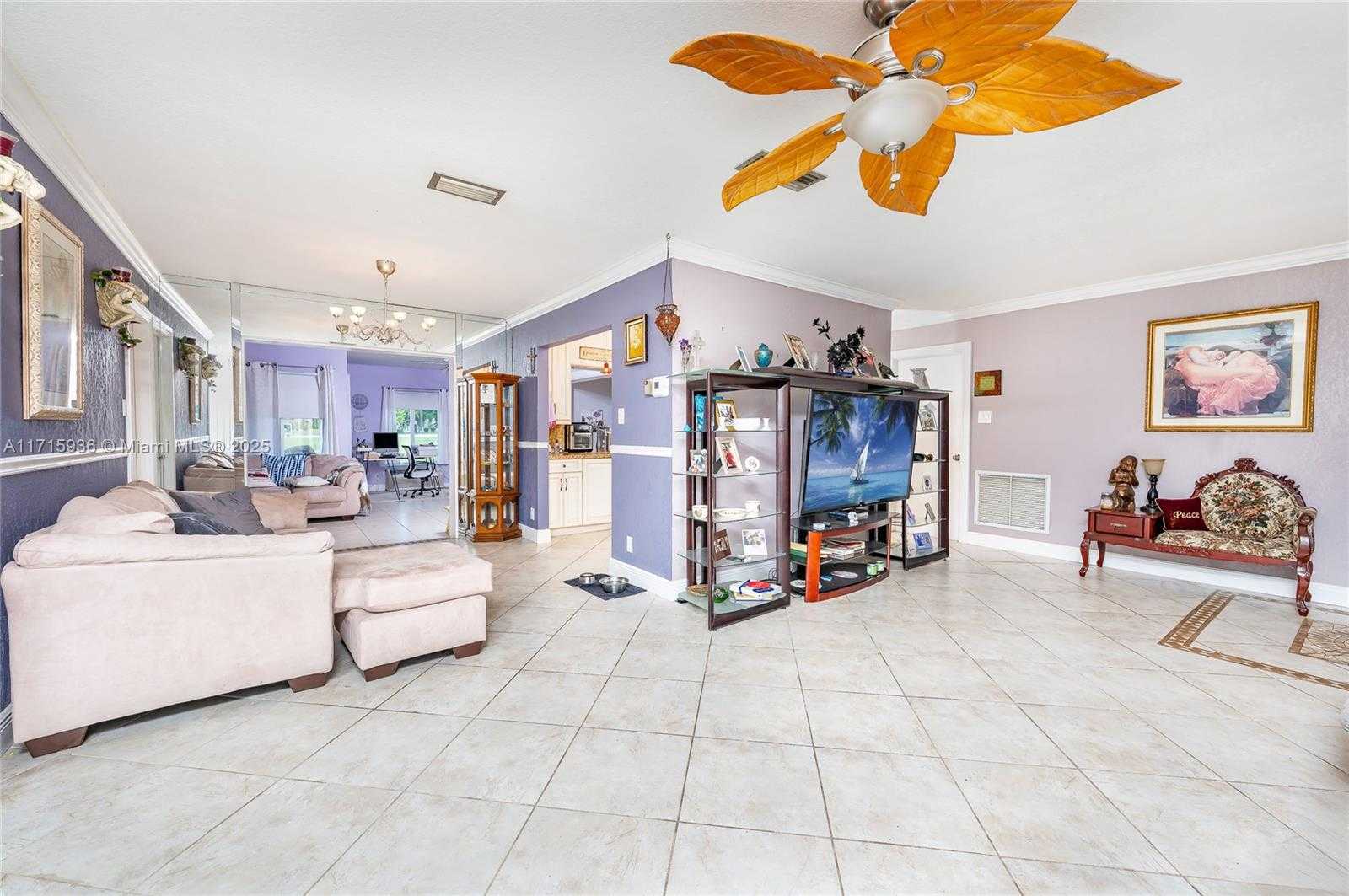 Small Image of 1700 NORTH WEST 70TH LN, Margate Number 13