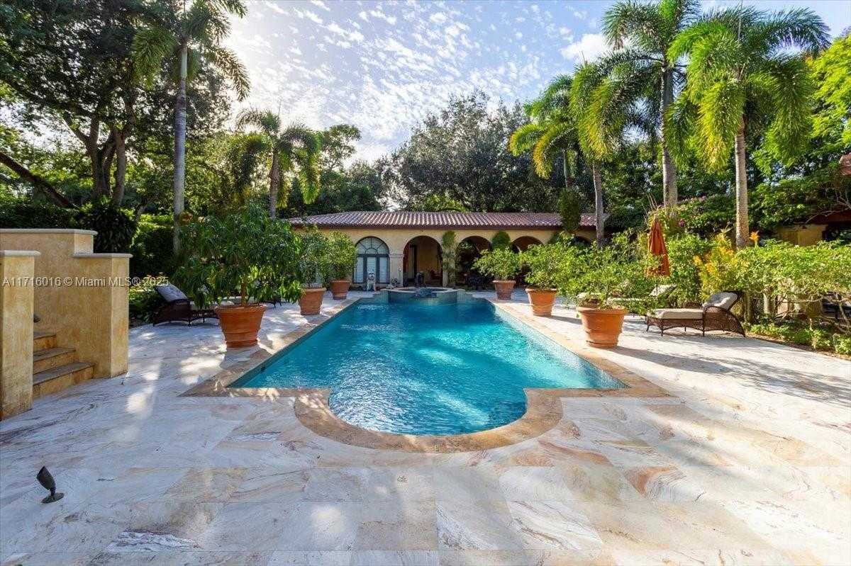 Small Image of 9940 WEST SUBURBAN DR, Pinecrest Number 44