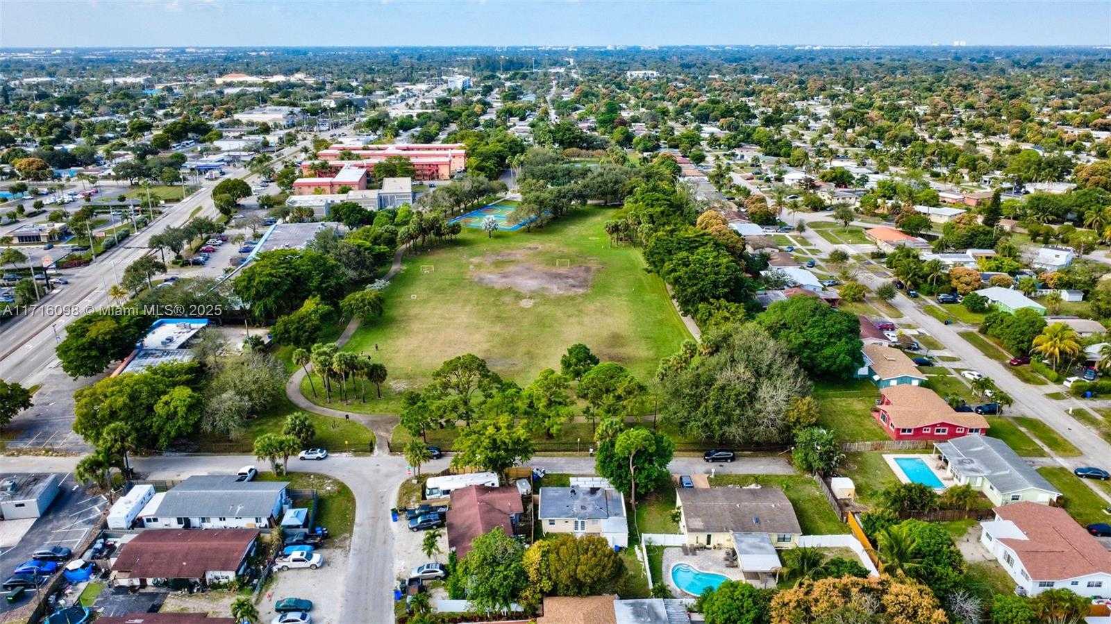 Small Image of 1240 SOUTH WEST 32ND AVE, Fort Lauderdale Number 34