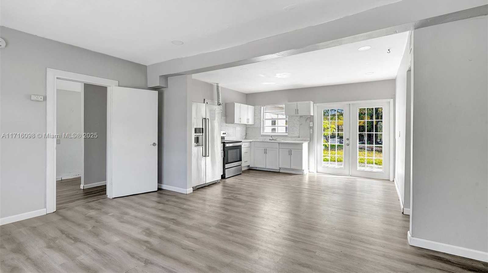 Small Image of 1240 SOUTH WEST 32ND AVE, Fort Lauderdale Number 6
