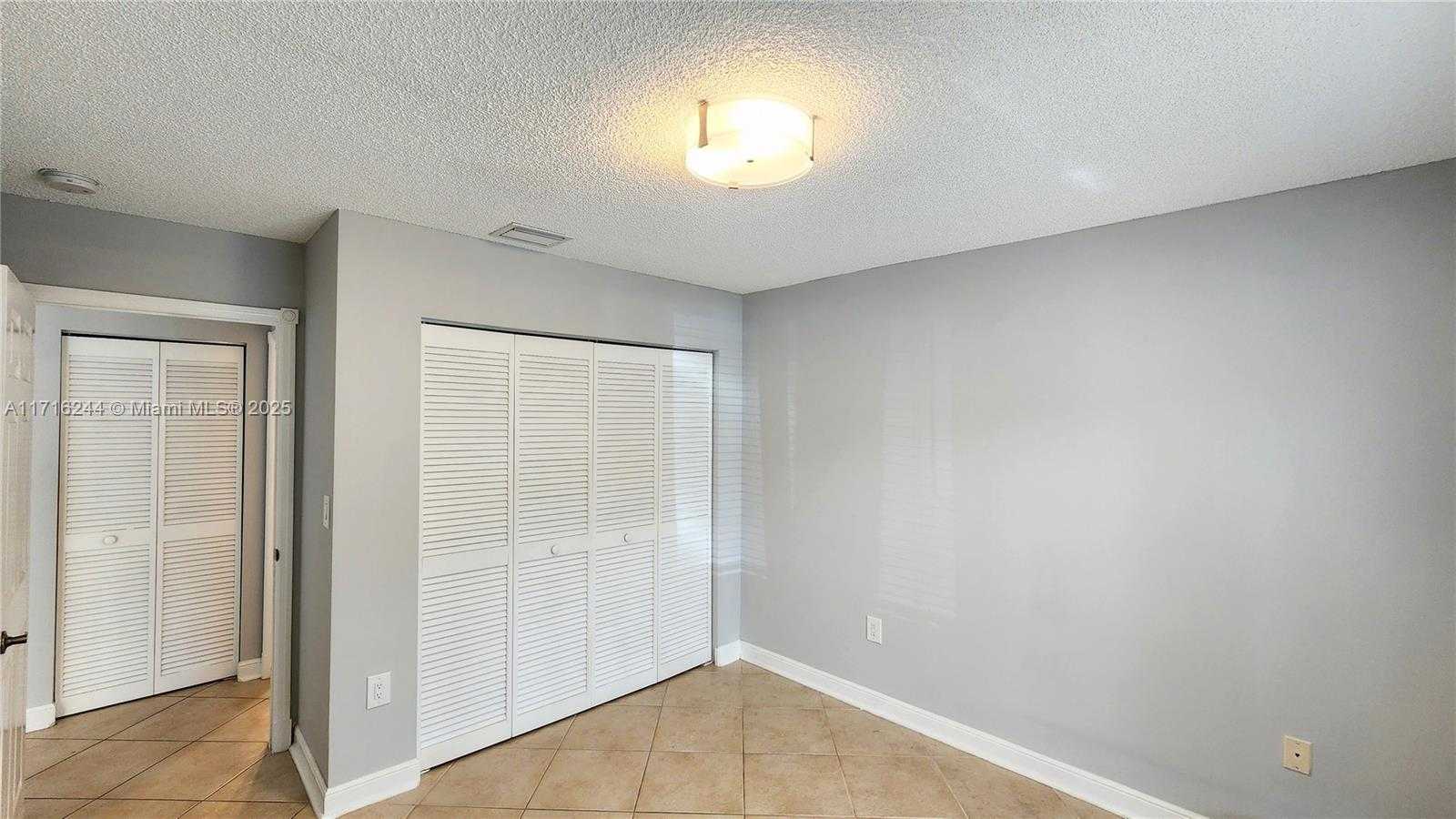 Small Image of 1065 WEEPING WILLOW WAY, Hollywood Number 22