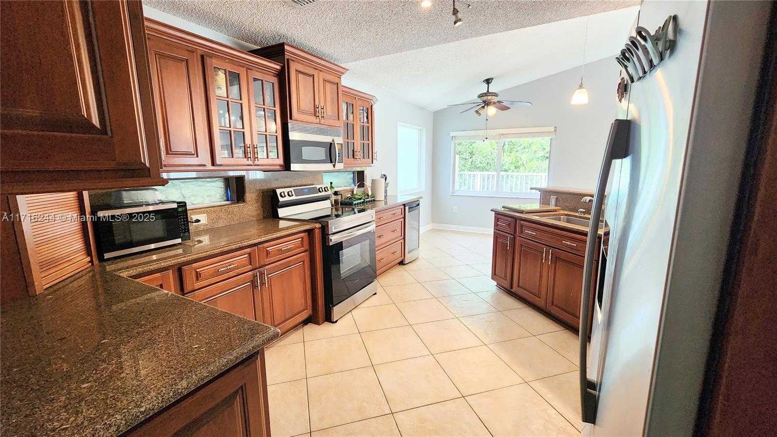 Small Image of 1065 WEEPING WILLOW WAY, Hollywood Number 9