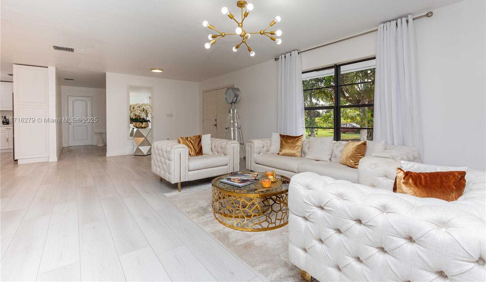 Small Image of 25420 SOUTH WEST 224TH AVE, Homestead Number 3