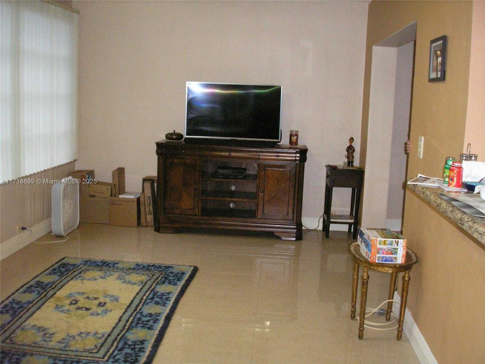 Small Image of 4723 NORTH WEST 44TH ST, Tamarac Number 13