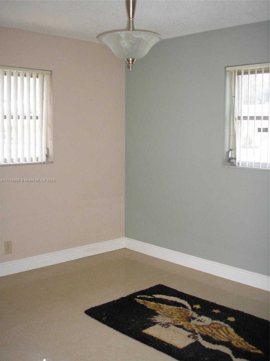 Small Image of 4723 NORTH WEST 44TH ST, Tamarac Number 23