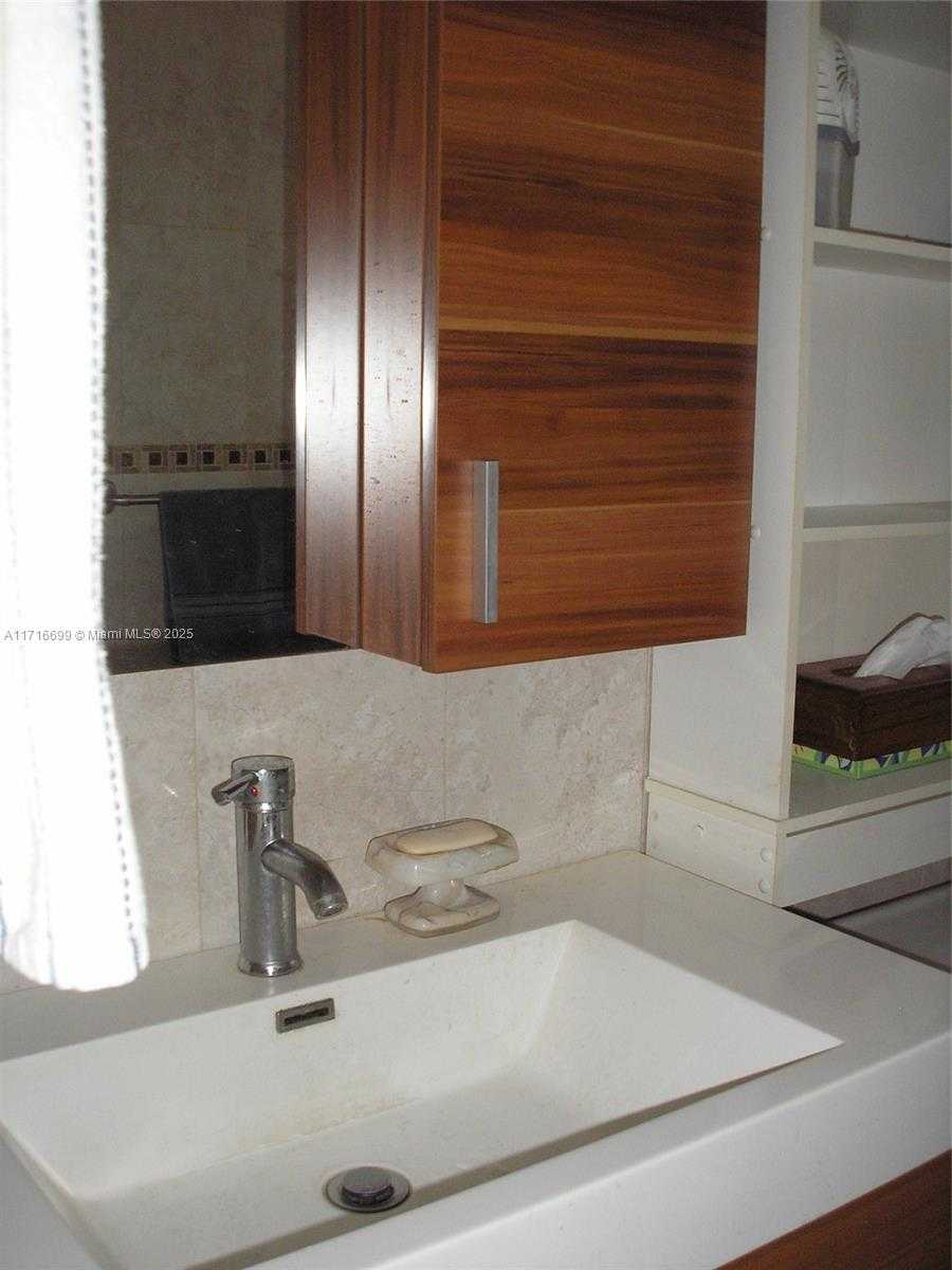 Small Image of 4723 NORTH WEST 44TH ST, Tamarac Number 26