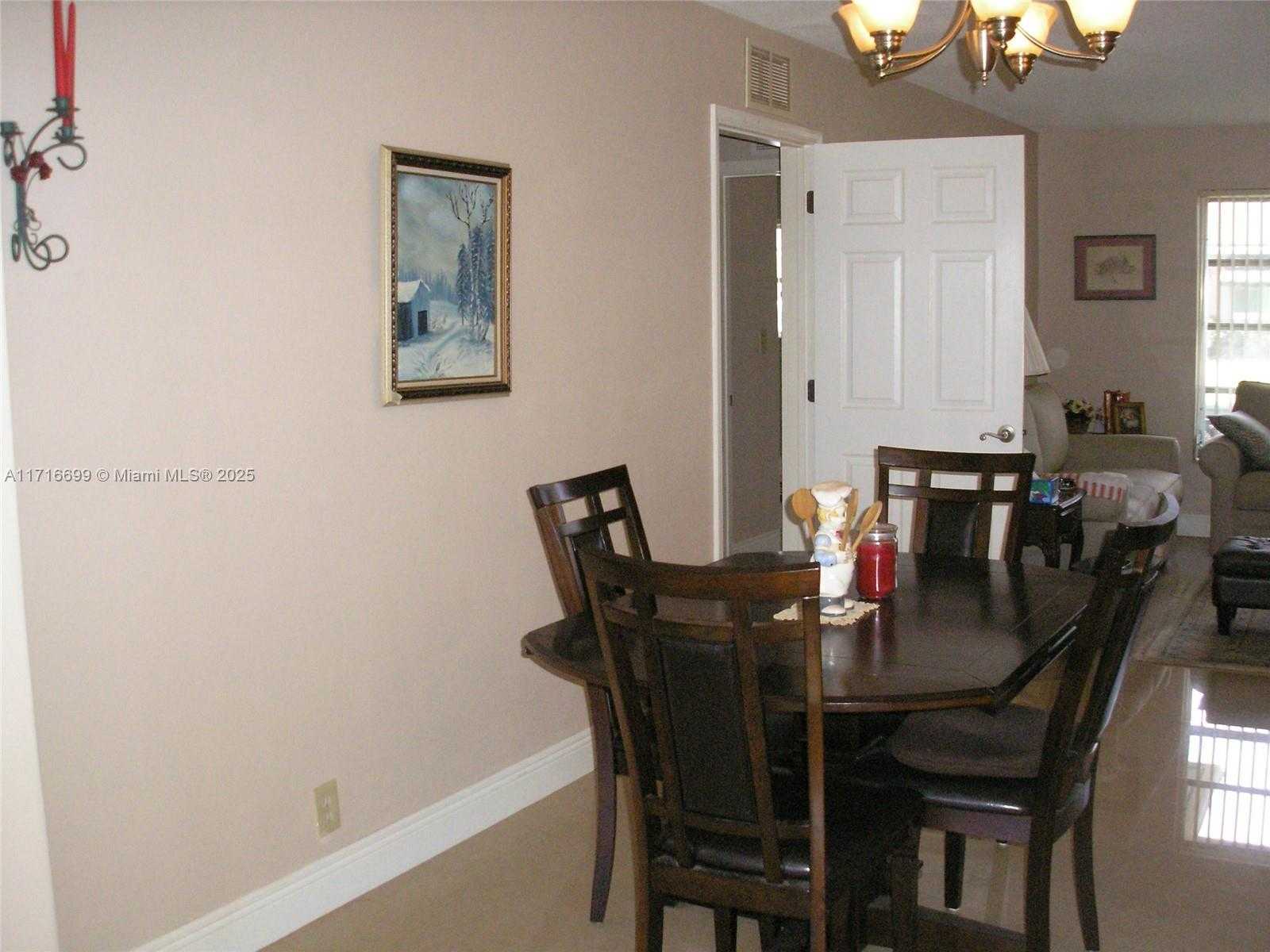 Small Image of 4723 NORTH WEST 44TH ST, Tamarac Number 7